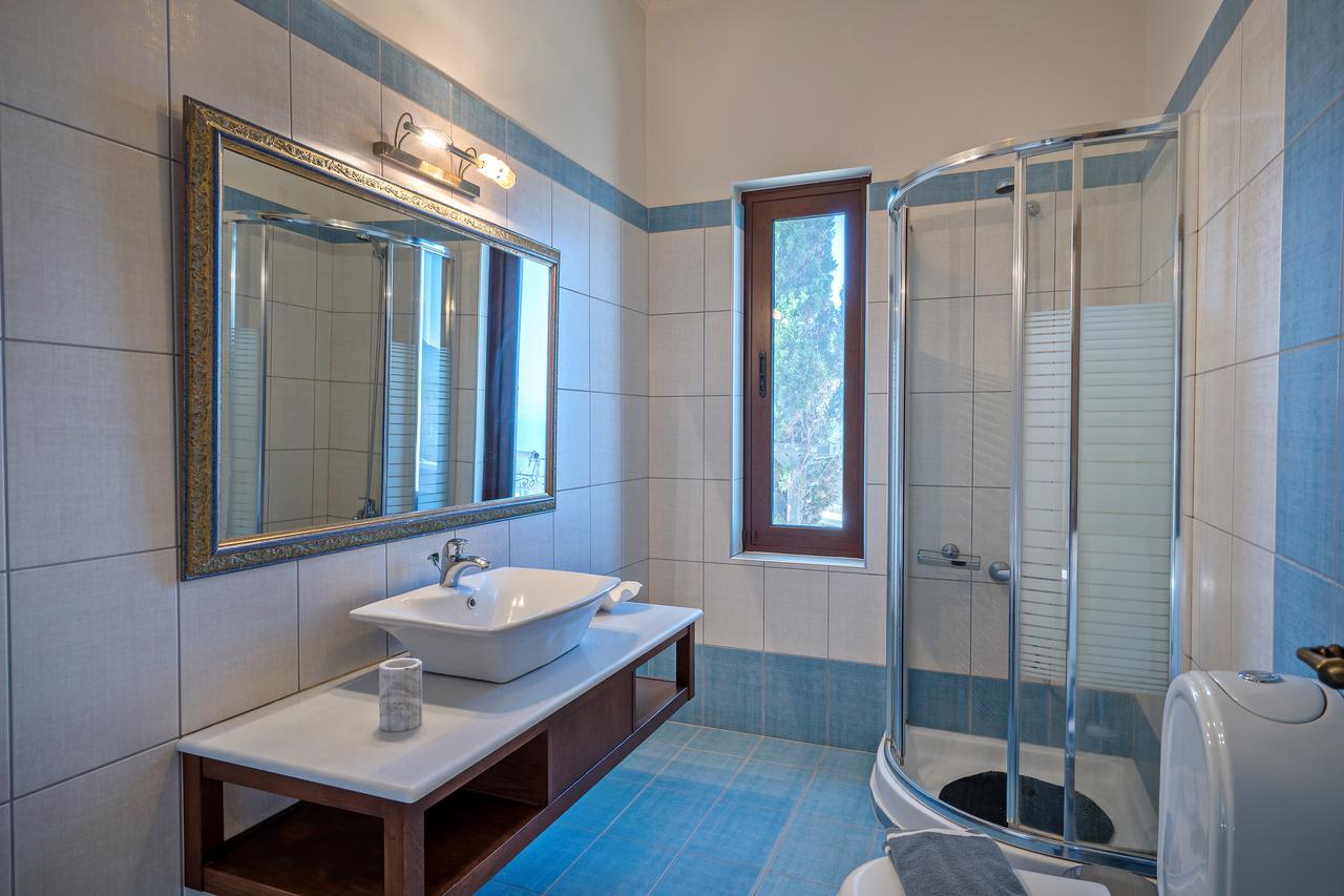 Sea Views At Villa Anemomylos With Heated Pool, Ping Pong And Tennis Agia Pelagia  Exterior foto